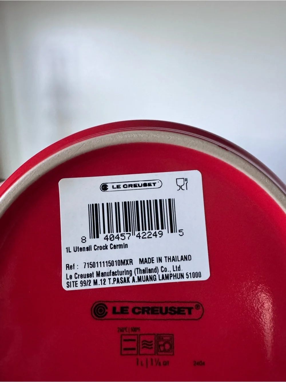Le Creuset brand nwt